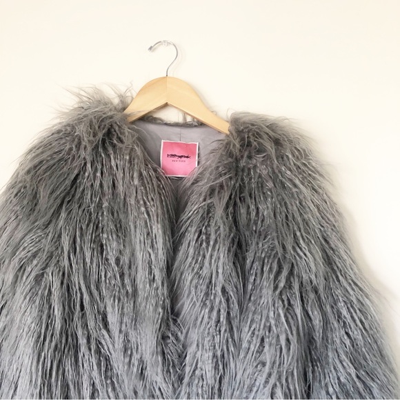 Kate Spade New York Shadowfrost Faux Fur Coat - Picture 5 of 8